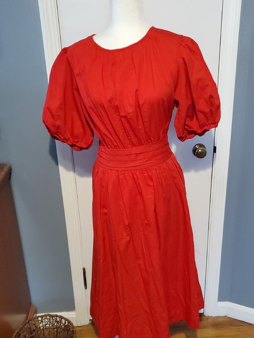 Vibrant Red Midi Dress With Puff Sleeves and Belt
